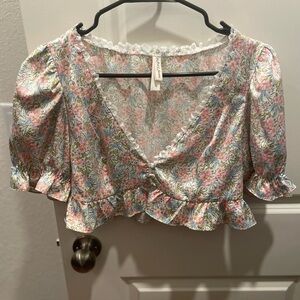 For Love & Lemons floral crop